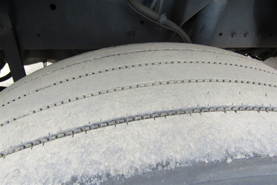 NED KELLY UNIQUE BOXED SET OF 1 GOLD INGOT & PISTOL - FINISHED IN 24K GOLD