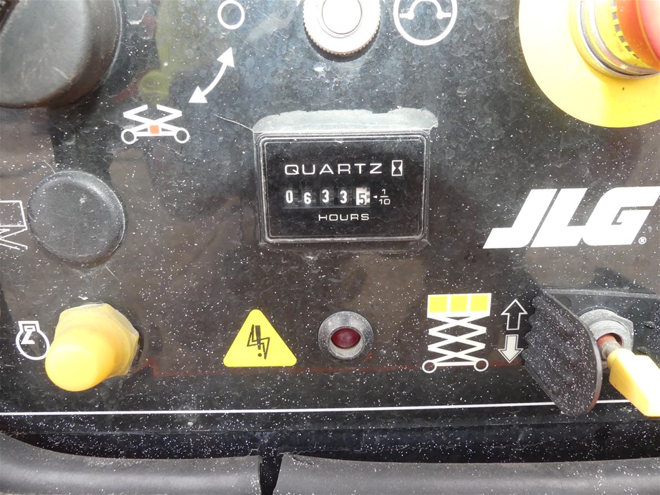 Wolf Blass Red Label Shiraz (6x 750mL), SEA.