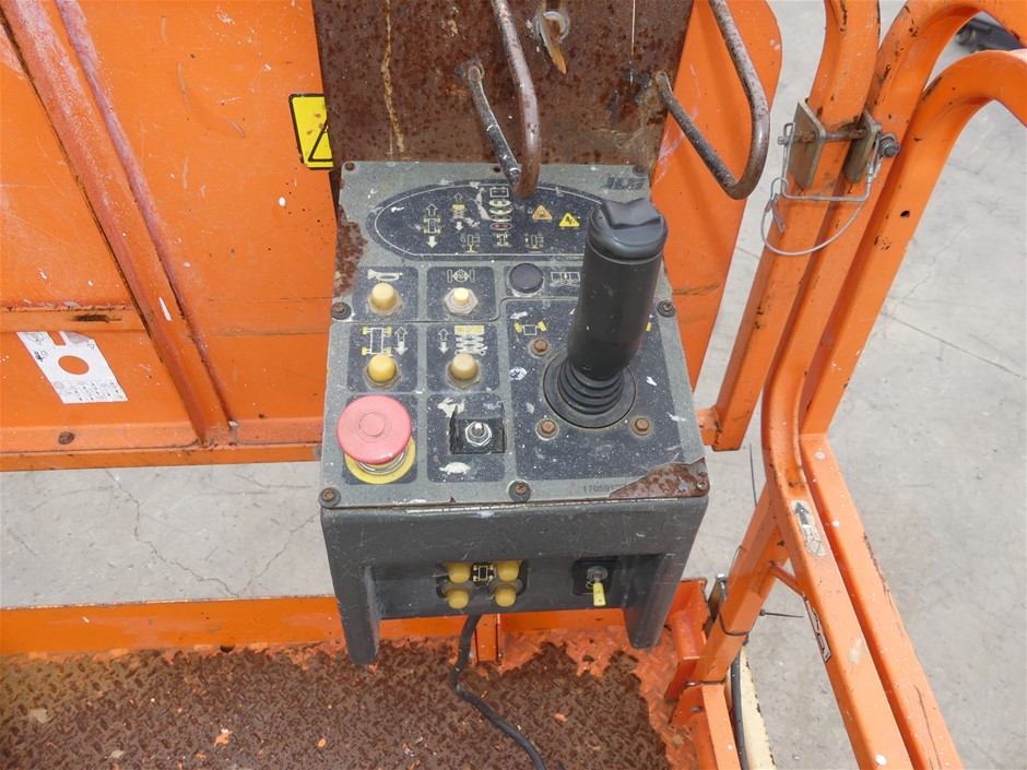 Wolf Blass Red Label Tawny NV (6x 750mL).