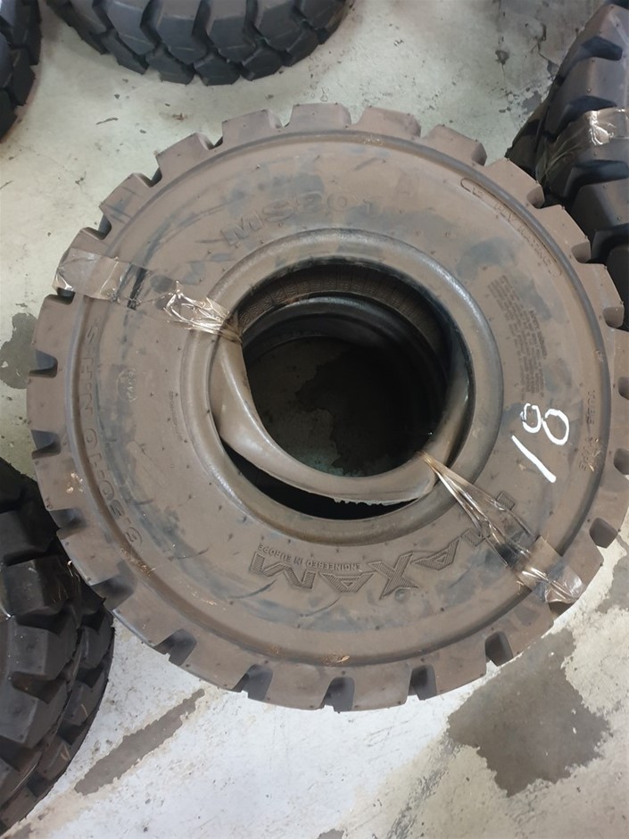 TRANSFORMERS Toys Legacy Evolution Deluxe Senate Guard Autobot Javelin & As