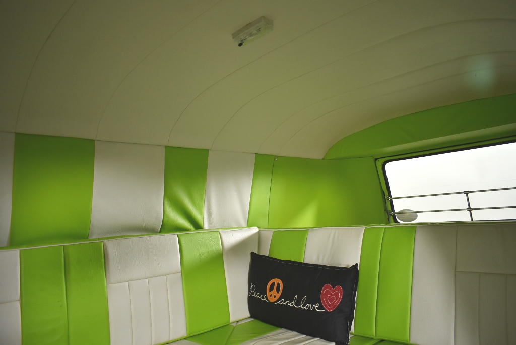 Instax Fujifilm Mini EVO Instant Camera, Gentle Rose. NB: minor use, screen