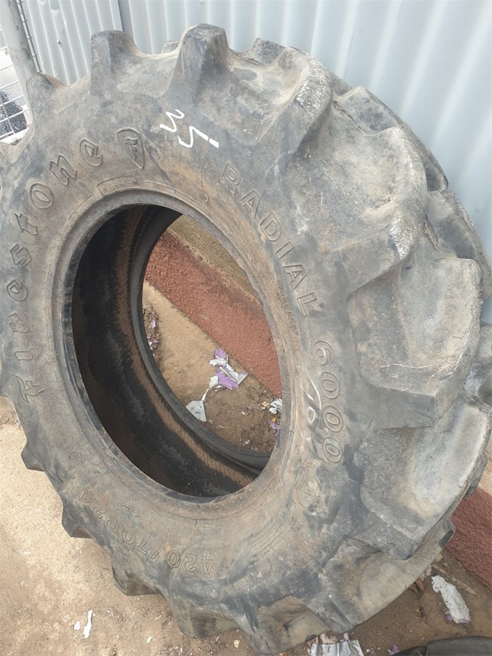 GOURMIA Double Decker Dual Basket Air Fryer with Smart Finish, Sync Cook, &