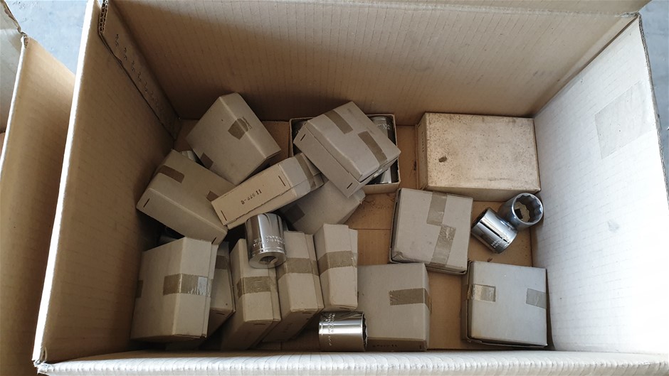 Wolf Blass Red Label Tawny NV (6x 750mL).