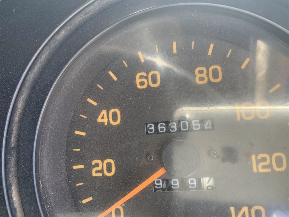 Wolf Blass Yellow Label Moscato  (6x 750mL). Current Vintage Release