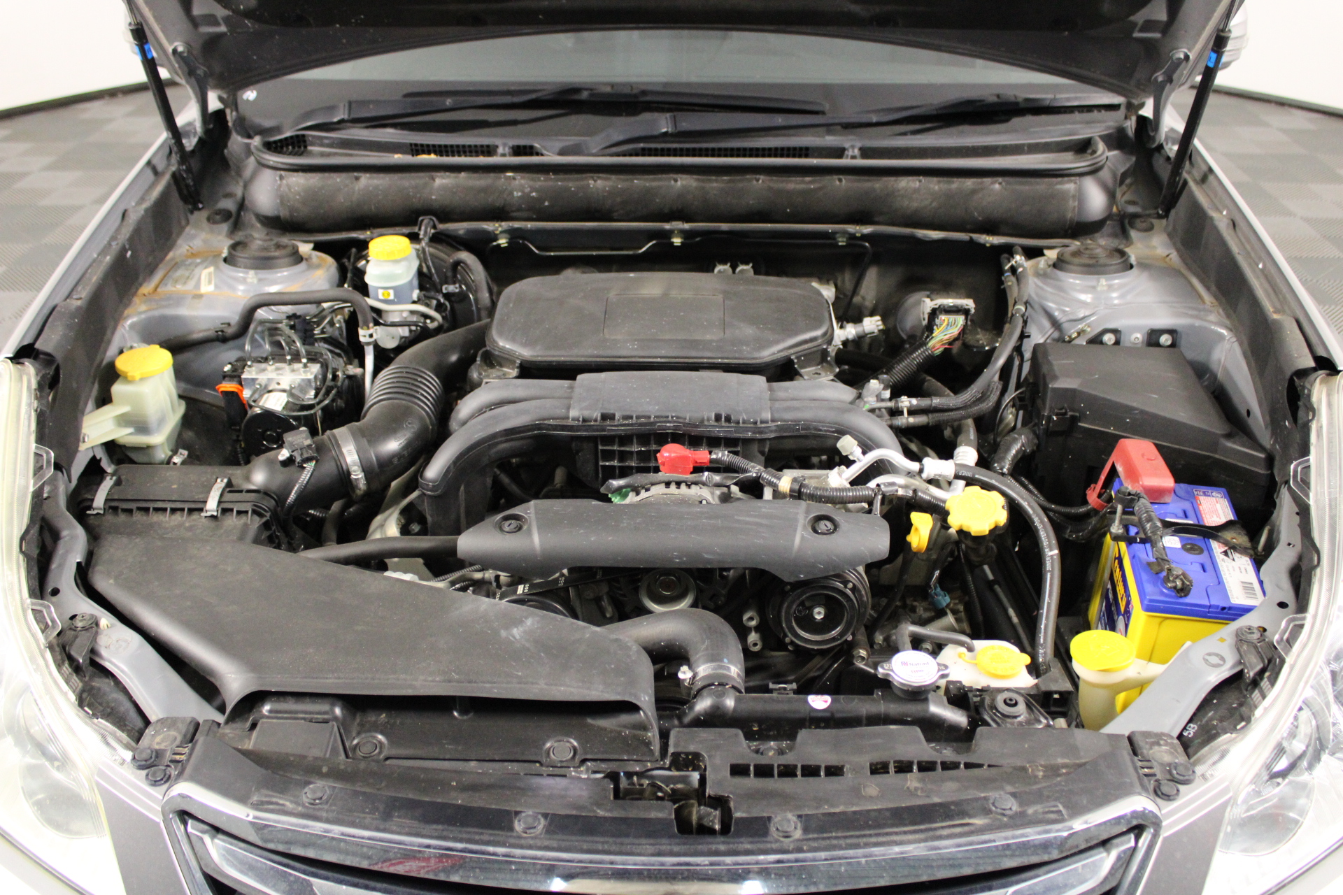 Wolf Blass Yellow Label Cabernet Sauvignon 2021 (6x 750mL).