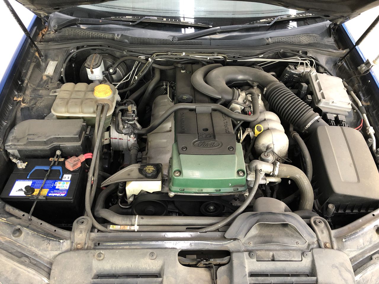 50 x FRONTIER Disposable P2 Flat Fold Respirator with Valve. NB: Not in Ori