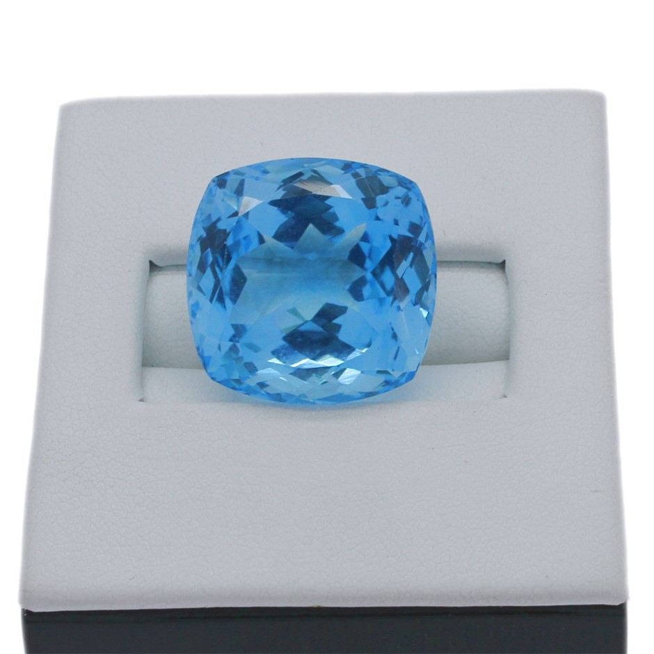 9K YELLOW GOLD BRACELETUE TOPAZ MARQ HEART NECKLACE 45cm