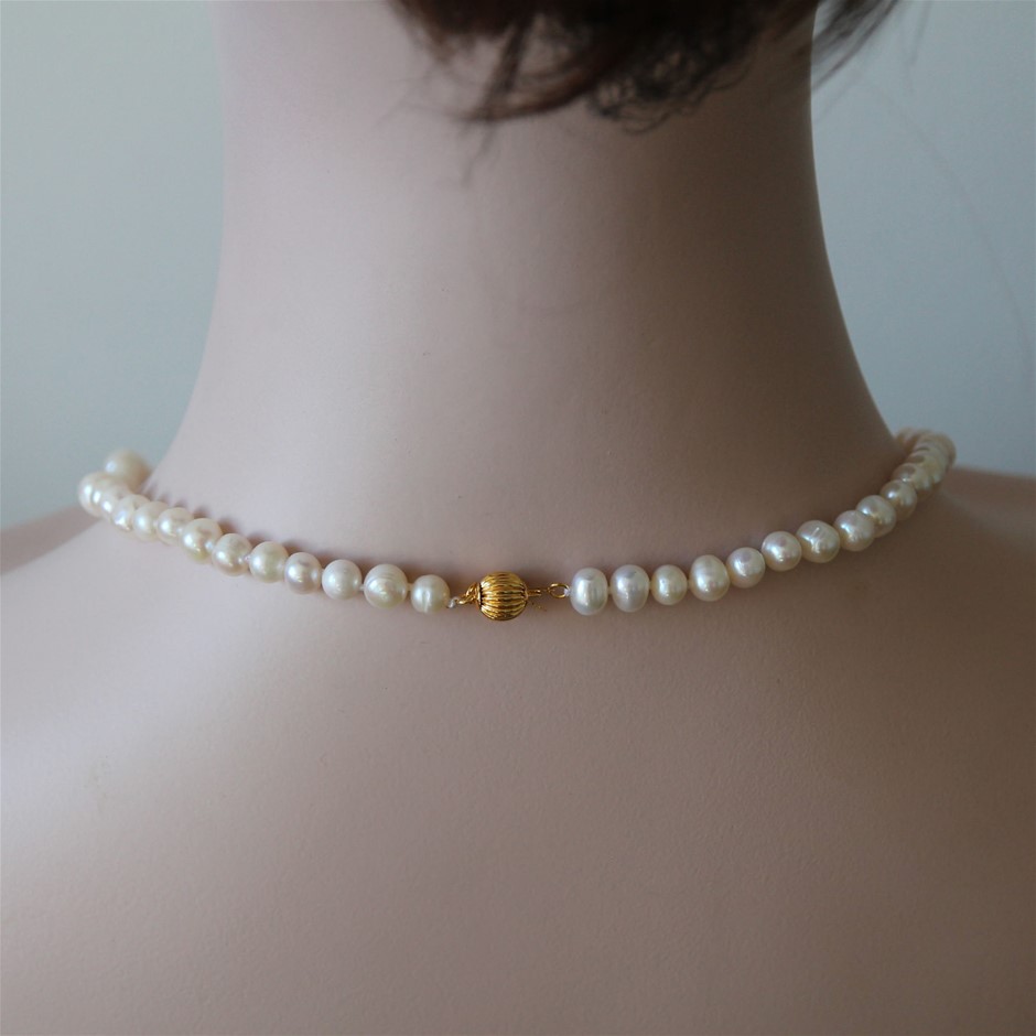 9K WHITE GOLD 'M' 0.09 HI I1 DIAMOND NECKLACE 40+5cm