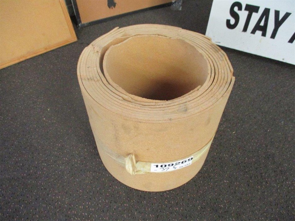 9K Yellow GOLD 0.20CT HI I1 DIAMOND EMERALD RNG