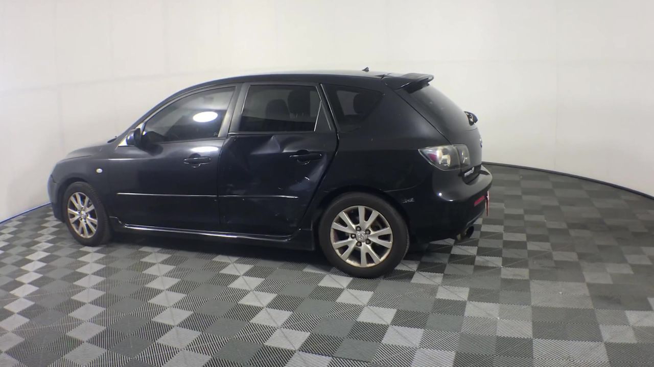 Classic Rhodium Plated Plain Heart Locket