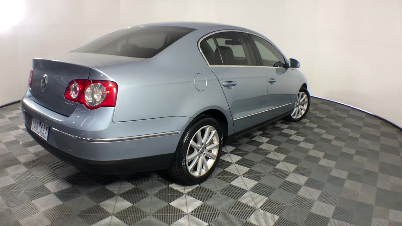 Flat Edge Baroque & Pearls Real Platinum Plated Bracelet