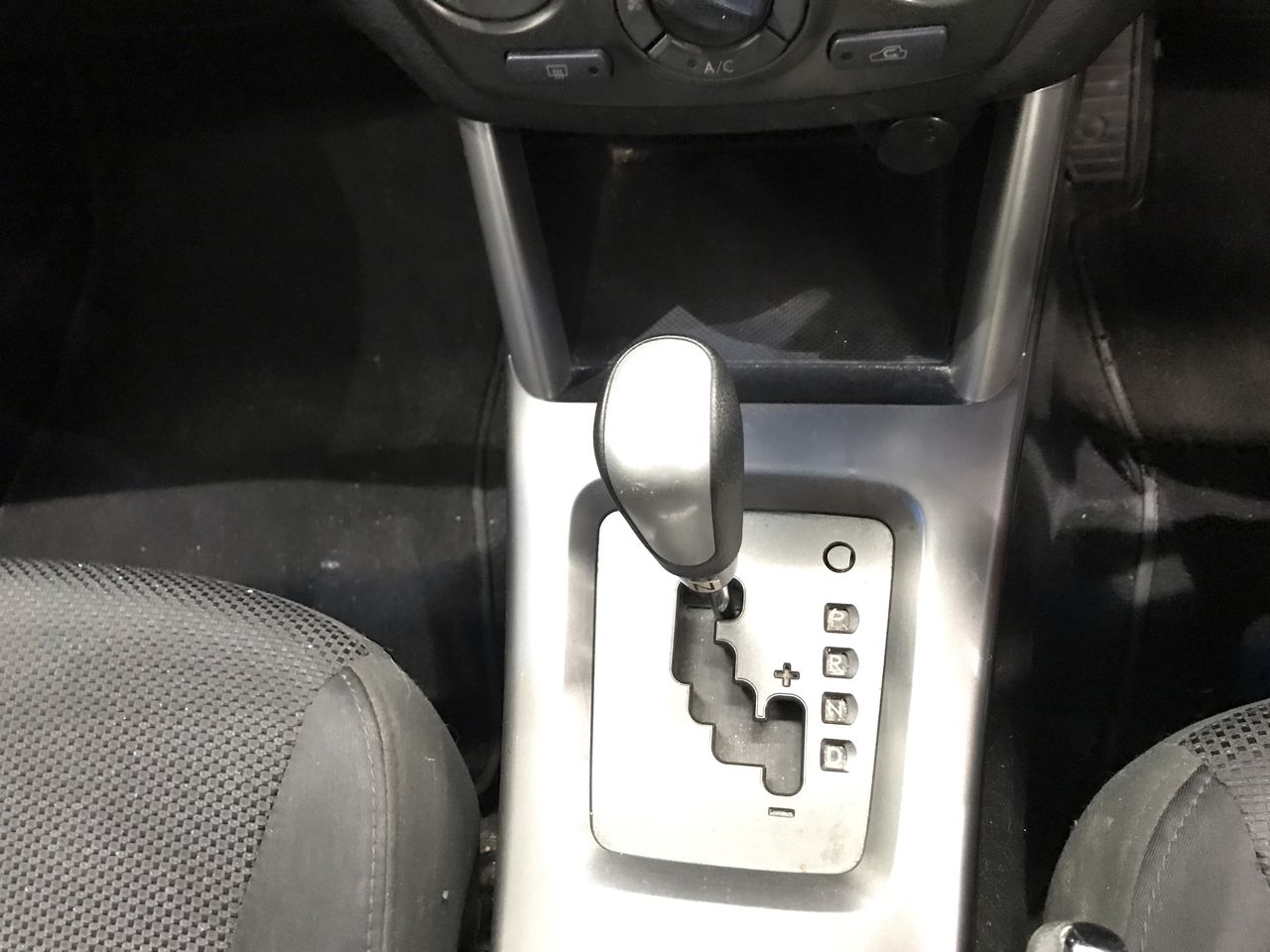 Men's 8mm Black Agate & Golden Rhinestone Beaded Gemstone Bracelet