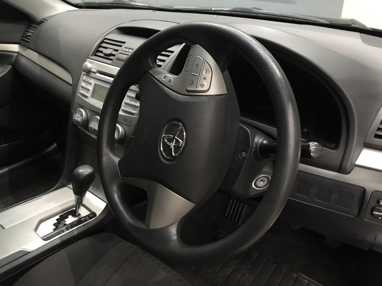 18K Rose Gold Filled Simulated Diamonds Hollow Heart Pendant Necklace