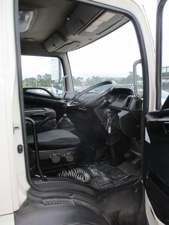 1.5ct Oval Cut Simulated Diamond 925 Sterling Silver Ring - Size 6