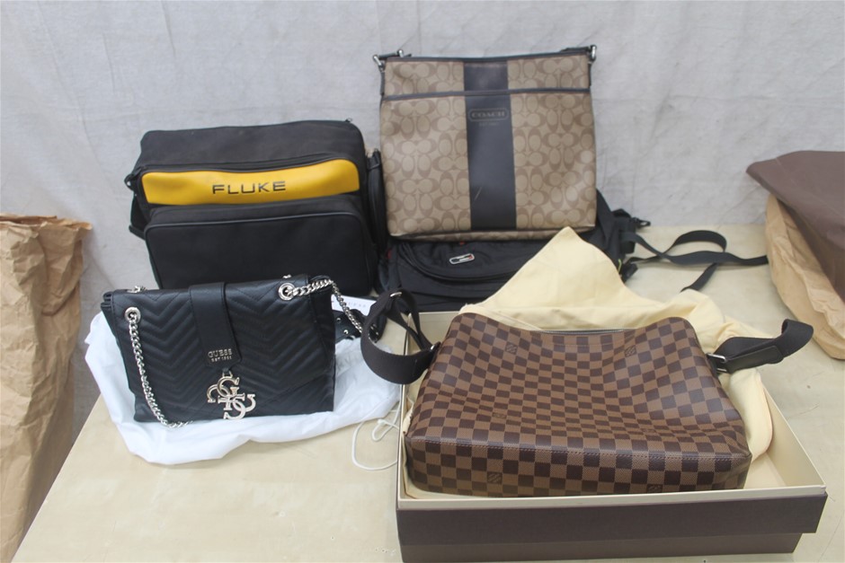 Jules Roy Pinot Noir 2024 (6x 750mL), France.