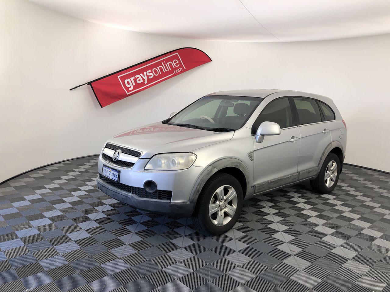 9K Yellow Gold DC J SHAPE STUD EARRINGS