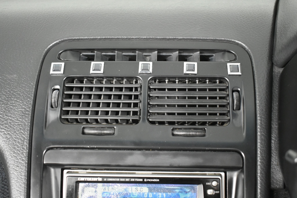 Designer Floral Necklace in Gold