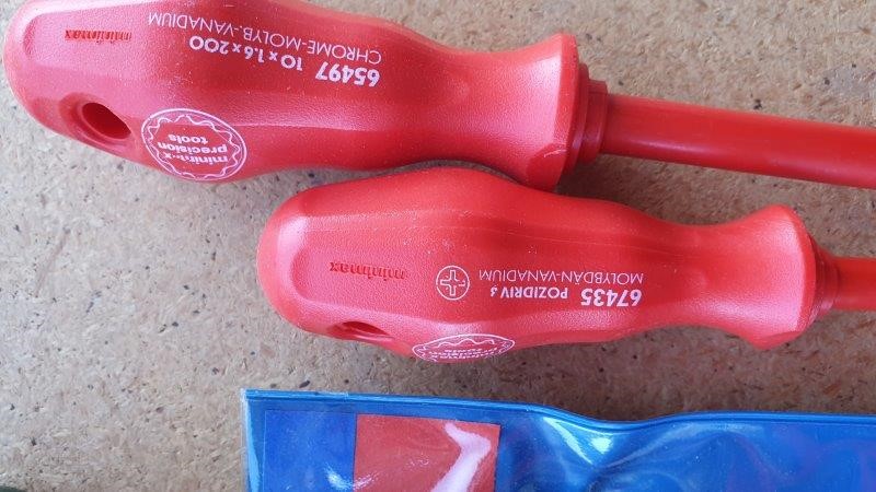 Stainless Steel Hexagon Necklace in Silver