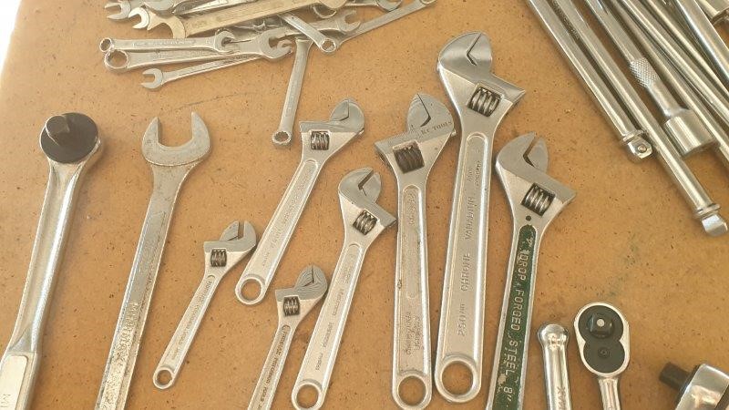 By The Vineyard Mixed Pack Pinot Grigio & Cab Merlot (12x 750mL). SEA.