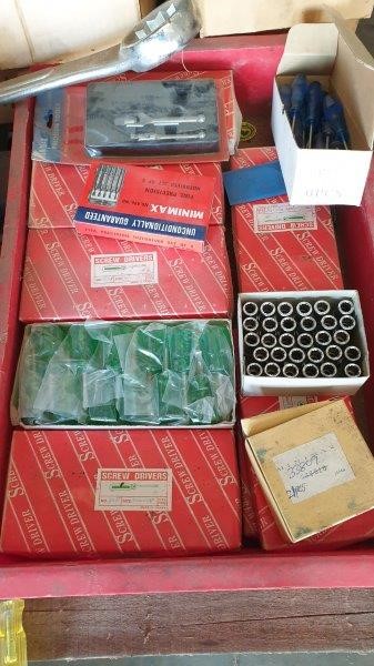 Little Giant Pinot Noir (6x 750mL).