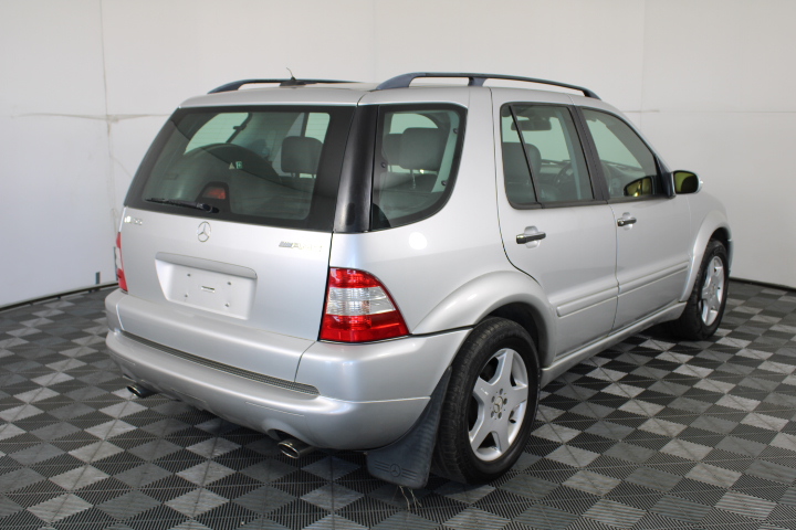 Dell Inspiron 3537 Laptop i5 4200U 4GBRAM/320GB Black