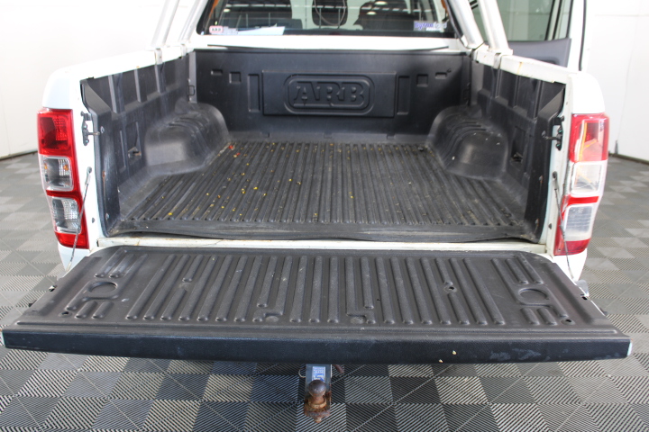 PHILIPS 4400 Series Fully Automatic Espresso Machine – 12 Hot & Iced Coffee