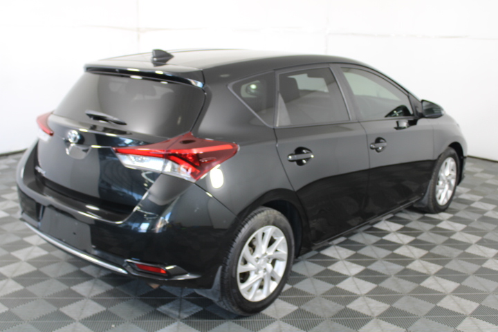 BUNDLE of 2: OTTERBOX Symmetry Phone Case for Apple iPhone 11 (Stardust) +