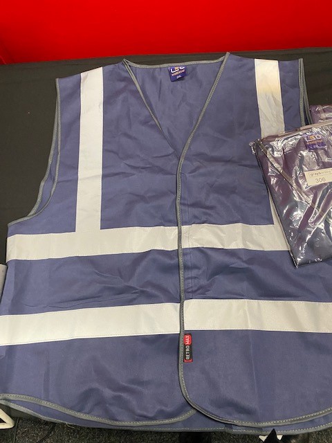 COMPANION 12 Volt DC Camp Shower