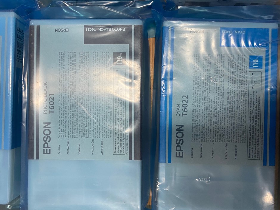 9K WHITE GOLD 0.25ct F VS LAB DIAMOND CHANNEL SET BAND