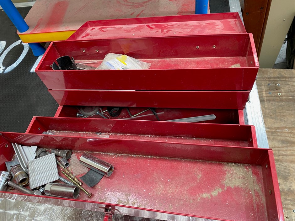 9K YELLOW GOLD 0.10ct F VS LAB DIAMOND 3 STONE RING