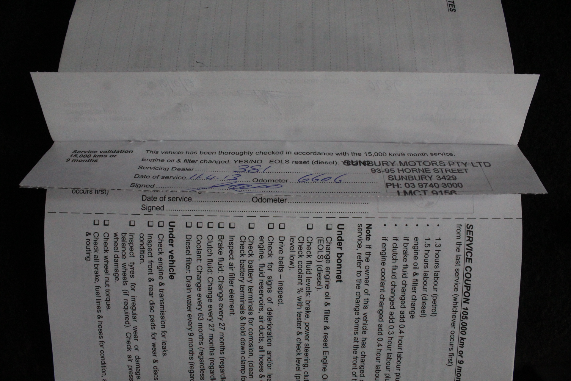 Stunning 18ct Heavy Yellow Gold Plated Simulated Diamond Drop Pendant