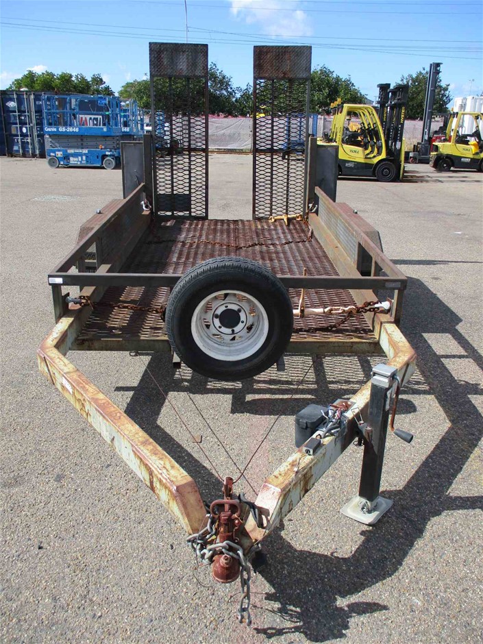 Designer Red & Simulated Diamond Square Stud Earrings in Silver