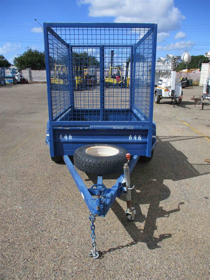 Stainless Steel Initial 'Z' Bracelet with Simulated Diamonds - Yellow