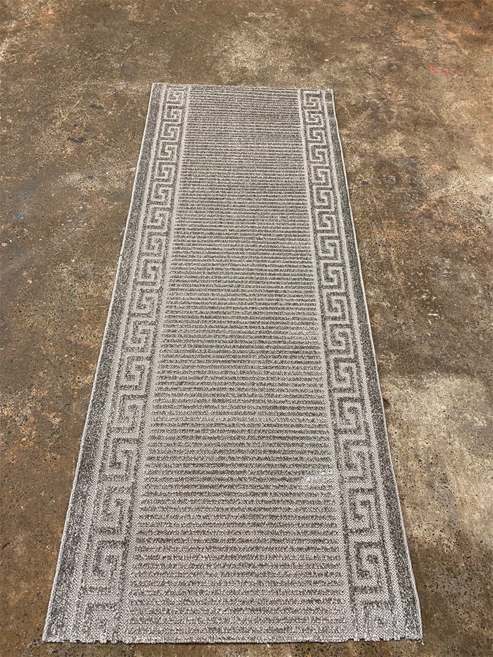 0.12 carat white round 4 diamond