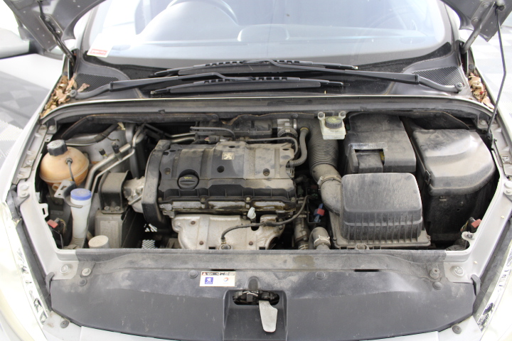 1966 Australia First & Last Queen Elizabeth Silver Round Fifty Cents