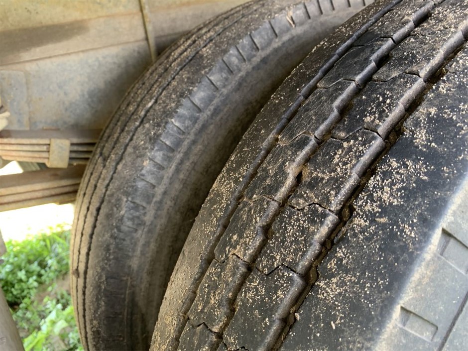 0.70ct GRA Certified Moissanite 925 Silver Swirl Band Ring - Size 7