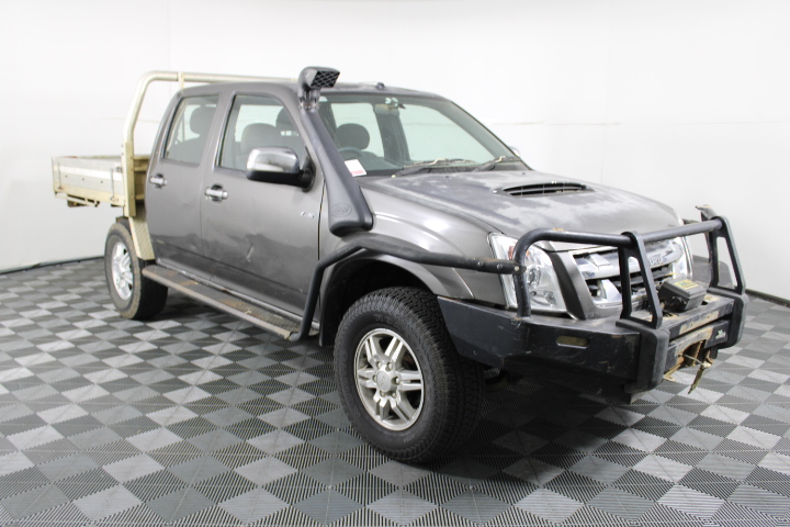 Solid 925 Sterling Silver 6mm Stud Earrings Featuring 2 Crystals