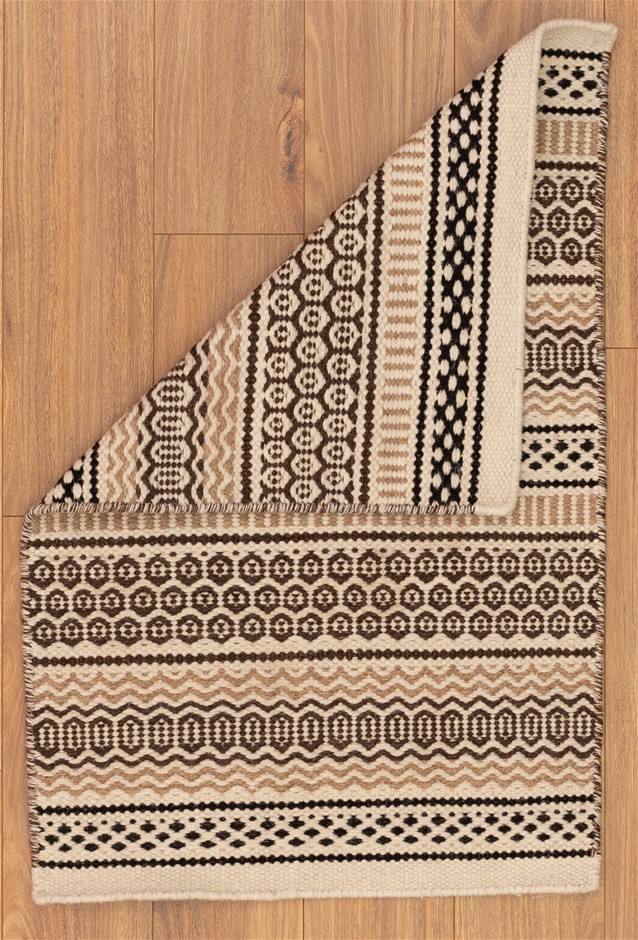 Roberts Estate Shiraz 2023 (12x 750mL) SEA