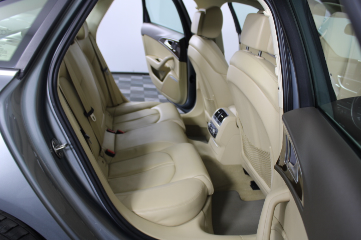 1/100 Scottdale gold bar x 2, 1 Gram Valcumbi bar x 2 & 1g Silver Bar x 2