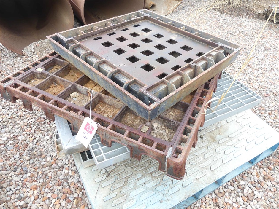 Statement Brass (Tarnished Antique Look) Necklace