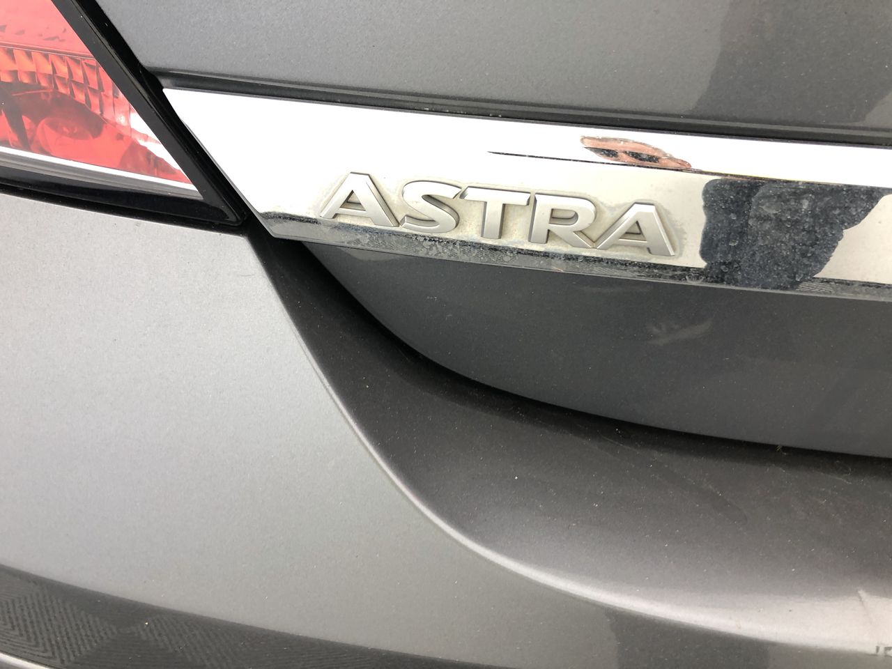 Waterproof  Watch Barrel Shaped Transparent Quartz Watch Popular