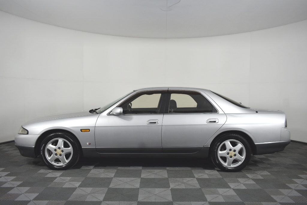 18K Gold - Filled Clustered Bracelet Simulated Diamonds, 12MM Wide - 20.3cm