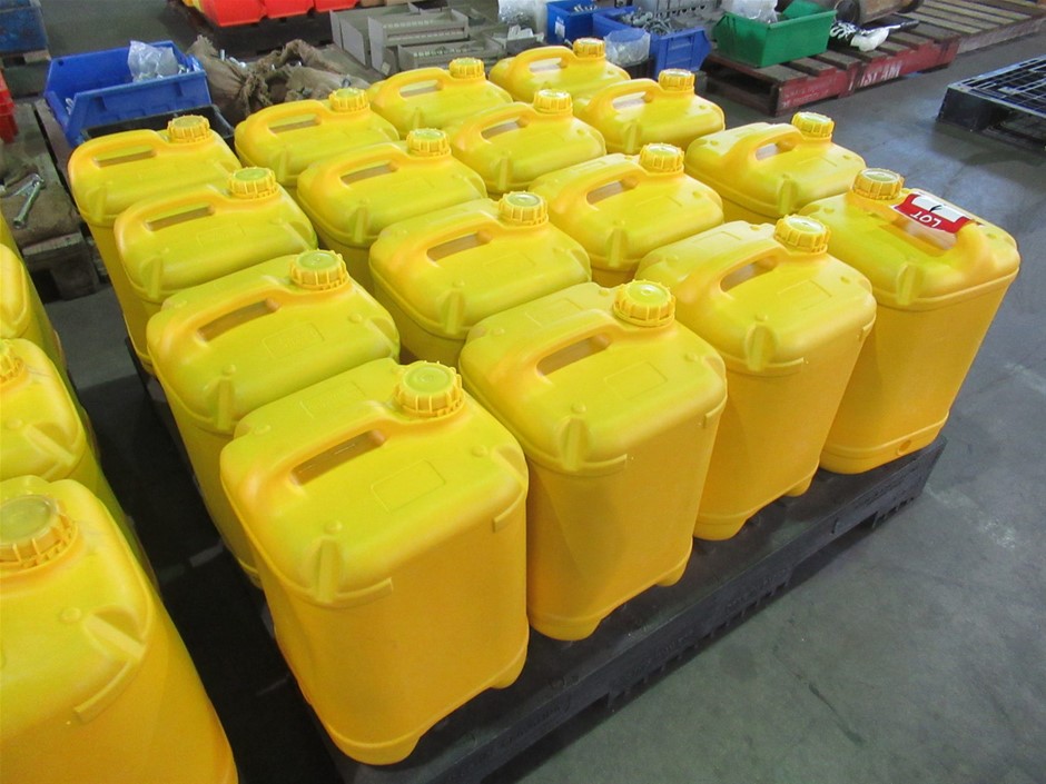 Vintage Enameled Easter Egg Diamante Jewelry Organizer Trinket Box Décor