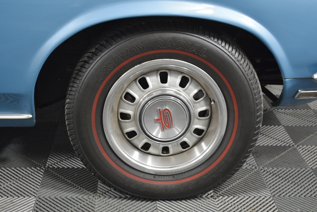 Australia: 2012 Two Dollars QEII Remembrance $2