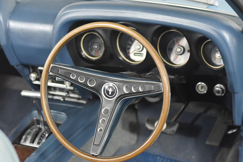 Deep Tissue Percussion Massage Gun LCD 8