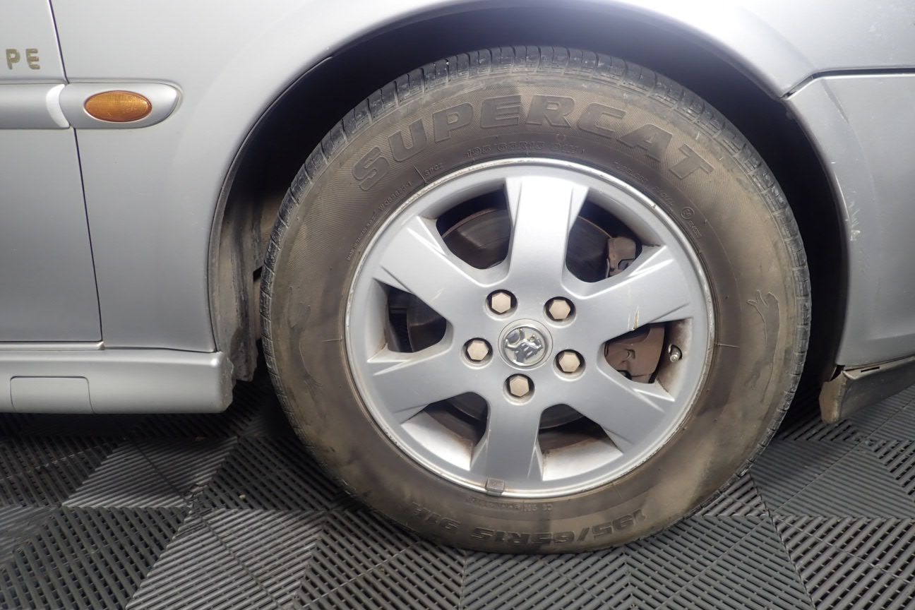 1966 Australia 50 cent first & last Queen Elizabeth Coin in Customised Case