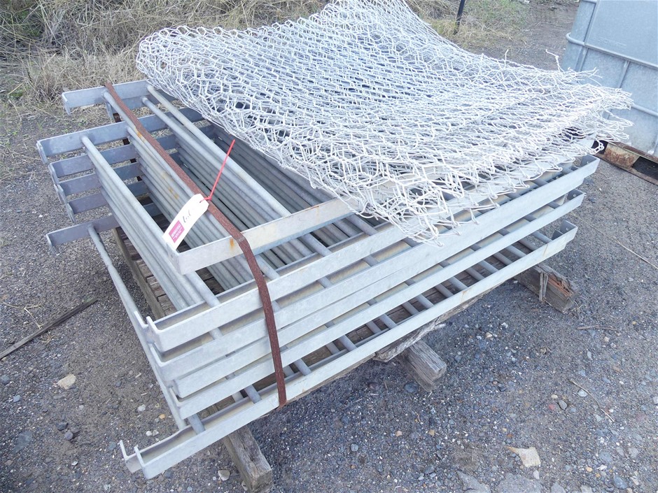 10mm Amazonite with 'O' Toggle Gemstone Bracelet