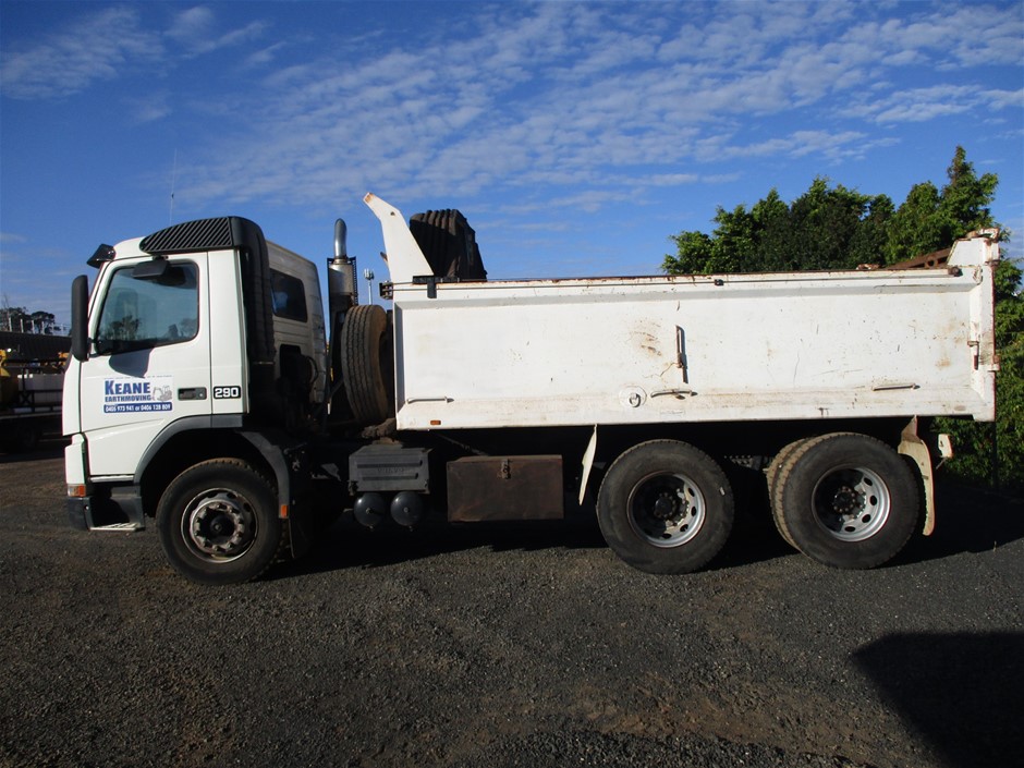 Wolf Blass Yellow Label Sauvignon Blanc  (6x 750mL).Current Vintage Release