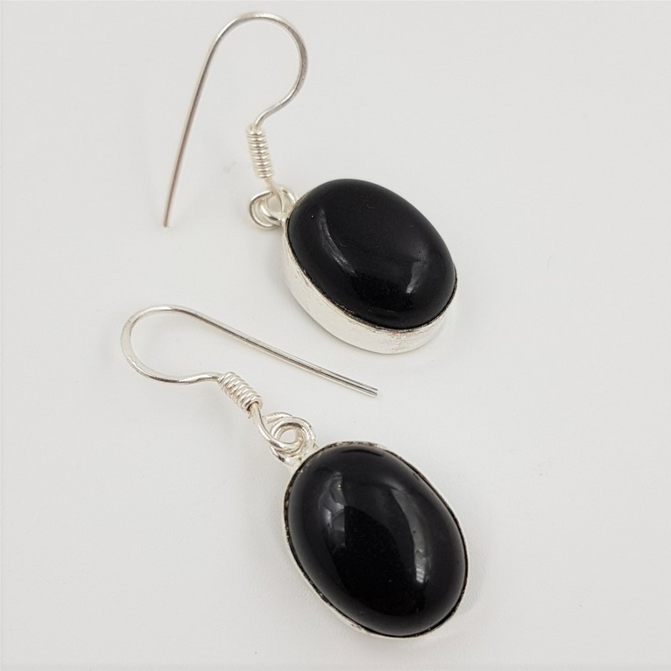 Mixed Assorted DVD / VCD / CD Movies (57x38x43:cm)