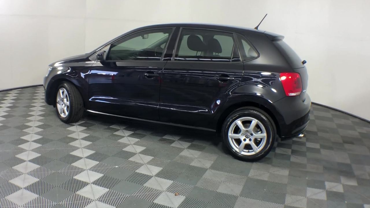 NZ Presentation Cane Mount, undated, in silver, 'W.L.Wallace'